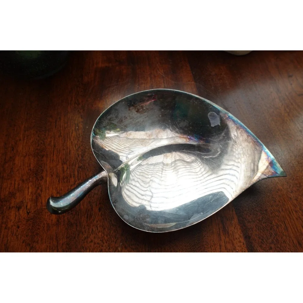 Vintage F.B. Rogers Silver Co. 1883‎ silver plate leaf shape footed tray